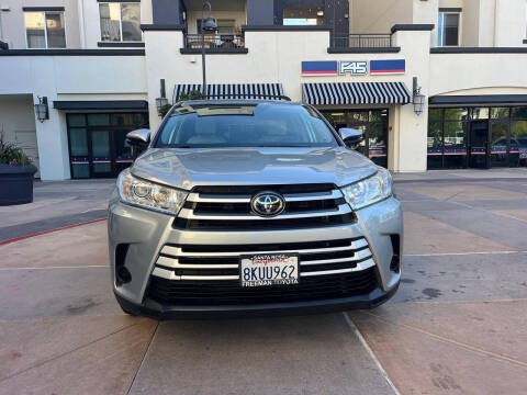 2019 Toyota Highlander LE