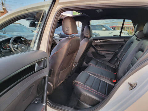 2017 Volkswagen Golf GTI SE