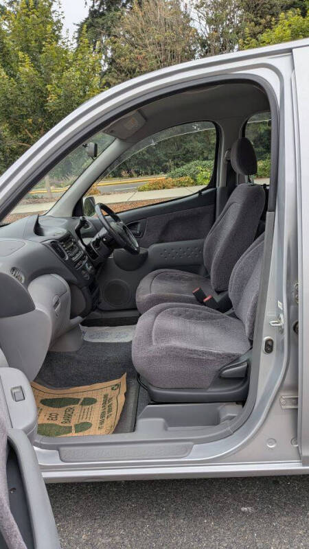 2000 Toyota Funcargo Yaris