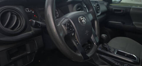 2017 Toyota Tacoma SR V6