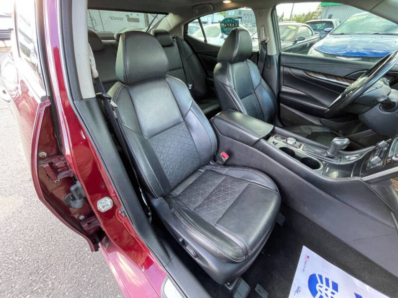 2017 Nissan Maxima Platinum