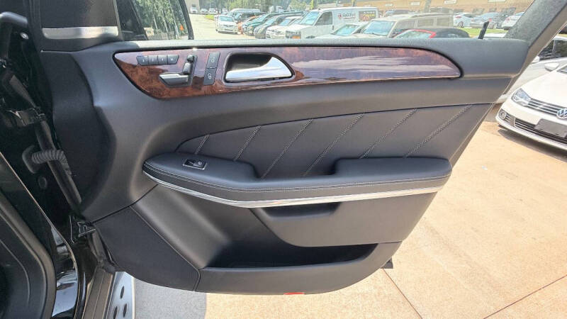 2014 Mercedes-Benz GL-Class GL 550 4MATIC