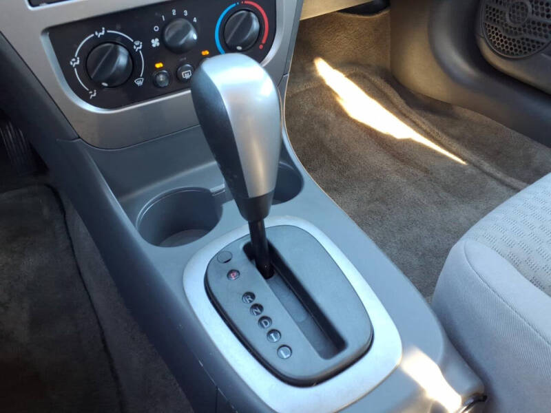 2006 Saturn Ion 2