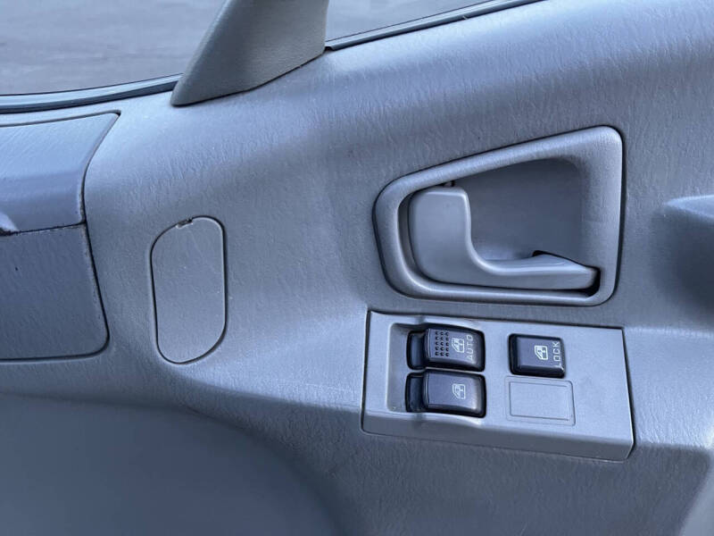 1998 Mitsubishi Canter