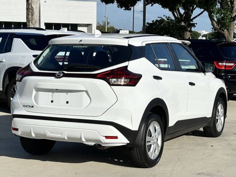 2025 Nissan Kicks Play S