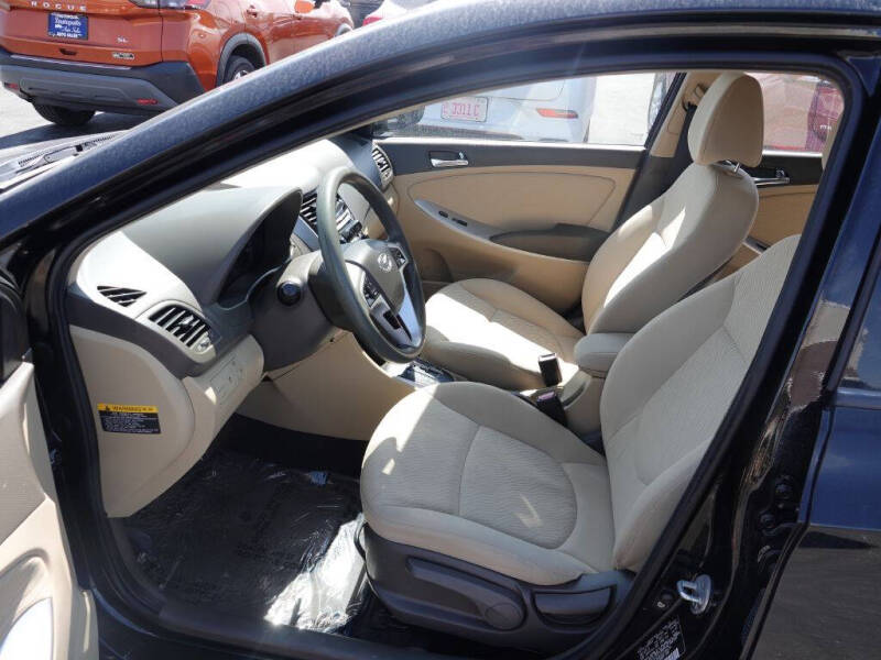 2012 Hyundai Accent GLS