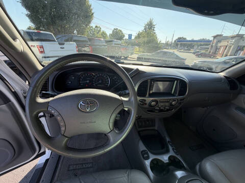 2005 Toyota Sequoia Limited