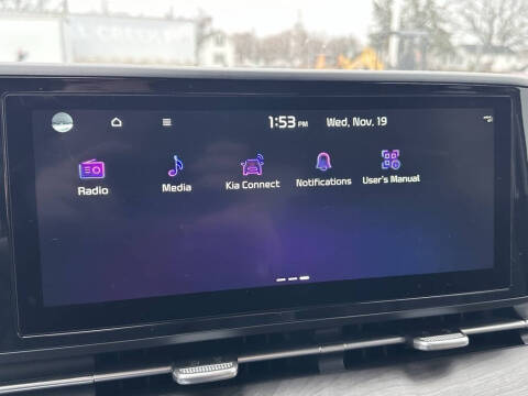 2024 Kia Carnival EX