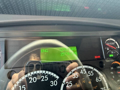 2023 Freightliner M2 106