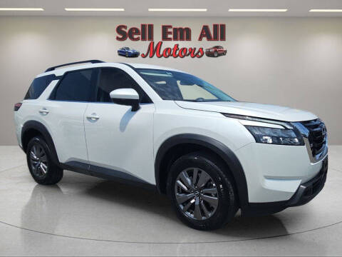 2025 Nissan Pathfinder SV