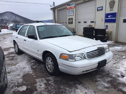2005 Ford Crown Victoria LX