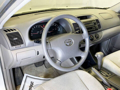 2004 Toyota Camry