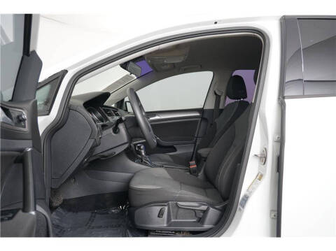 2016 Volkswagen e-Golf SE