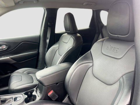 2022 Jeep Cherokee Latitude Lux