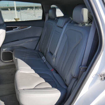 2021 Lincoln Nautilus Reserve