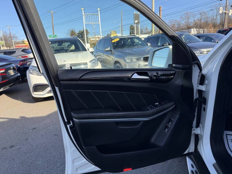 2016 Mercedes-Benz GL-Class AMG GL 63