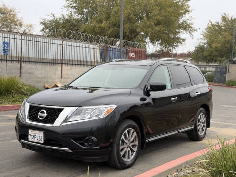 2016 Nissan Pathfinder SV
