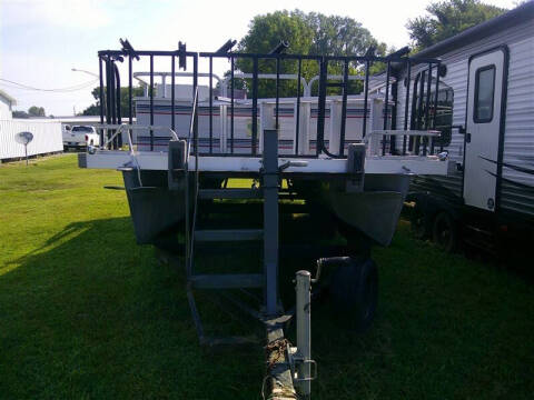 1990 Lowe Boats 242 PONTOON