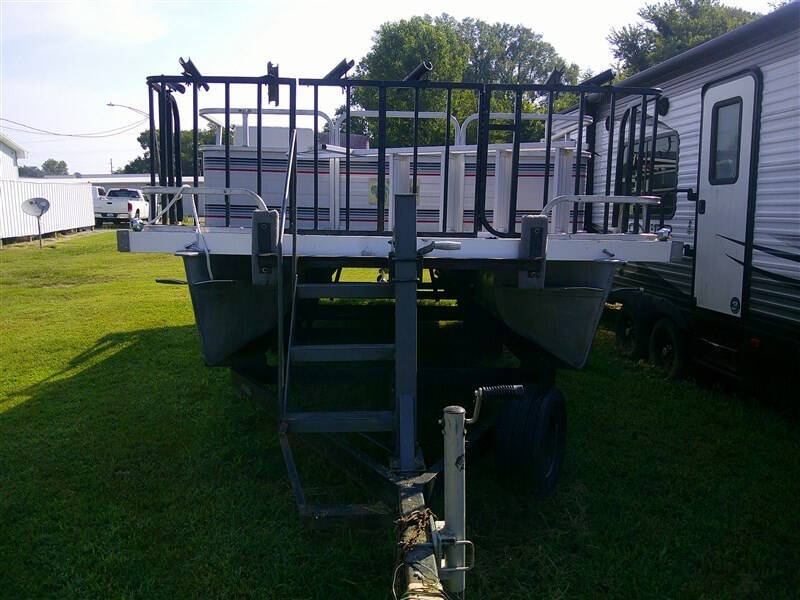 1990 Lowe Boats 242 PONTOON