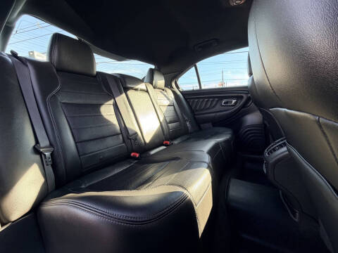 2016 Ford Taurus SHO