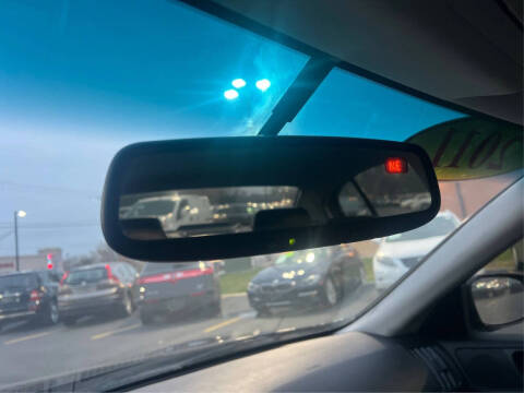 2011 Infiniti G25 Sedan x