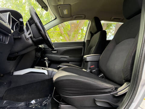 2011 Mitsubishi Outlander Sport ES