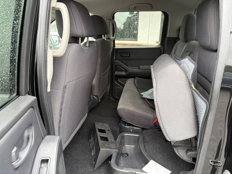 2022 Nissan Frontier S