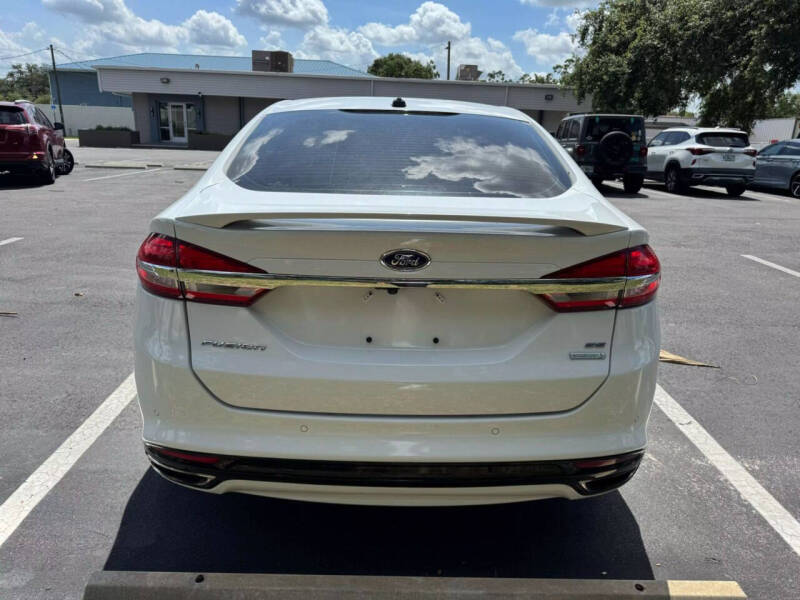 2017 Ford Fusion SE