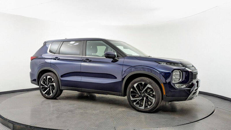 2024 Mitsubishi Outlander SE