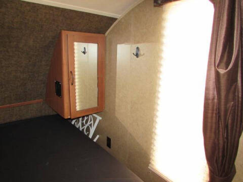 2015 CHEROKEE GREY WOLF