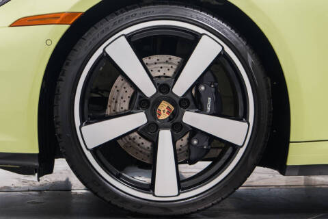 2025 Porsche 911 Carrera