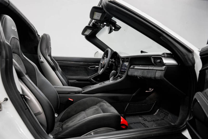 2019 Porsche 911 Targa 4 GTS