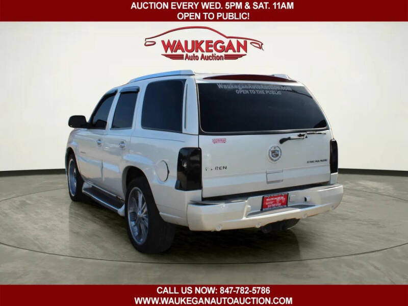 2004 Cadillac Escalade