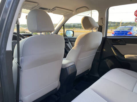 2016 Subaru Forester 2.5i