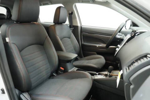 2026 Mitsubishi Outlander Sport SE