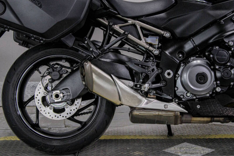 2022 Suzuki GSX-S1000GT