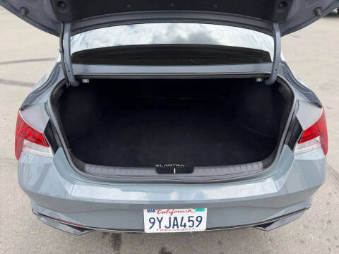 2023 Hyundai Elantra Hybrid Blue