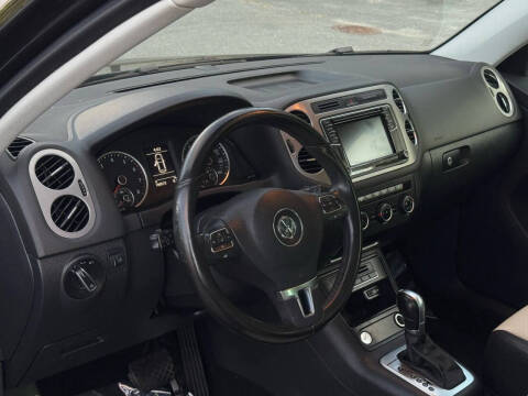 2017 Volkswagen Tiguan 2.0T Wolfsburg Edition 4Motion