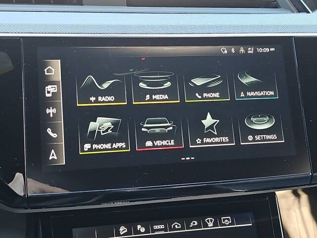 2024 Audi Q8 e-tron quattro Prestige