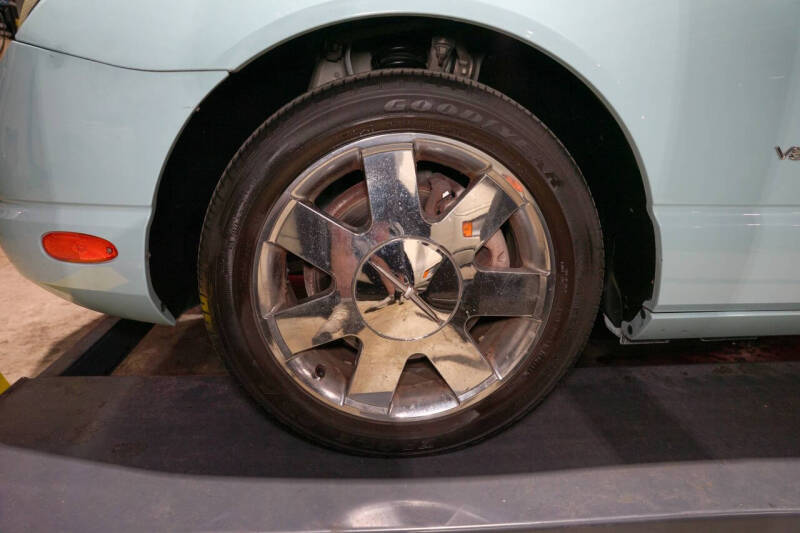 2003 Ford Thunderbird Deluxe