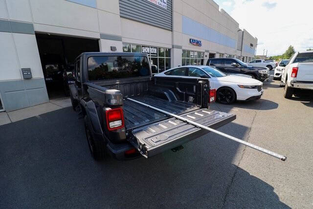 2021 Jeep Gladiator Sport