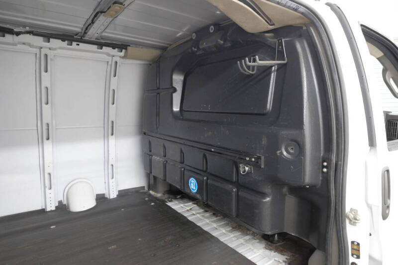 2021 Chevrolet Express 2500
