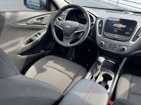 2025 Chevrolet Malibu LT