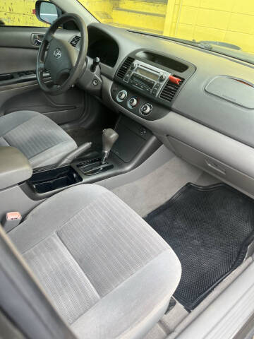 2005 Toyota Camry SE