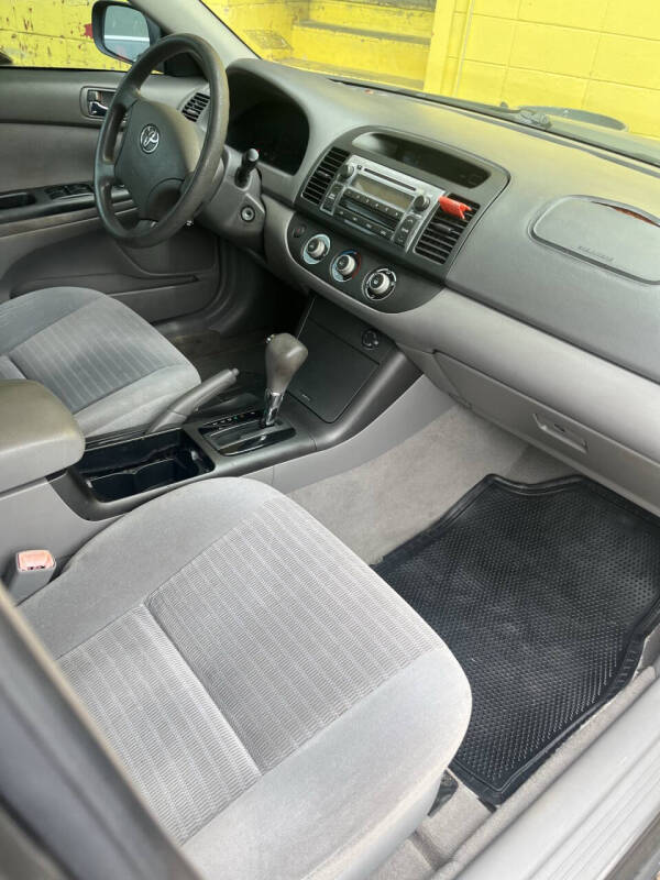 2005 Toyota Camry SE