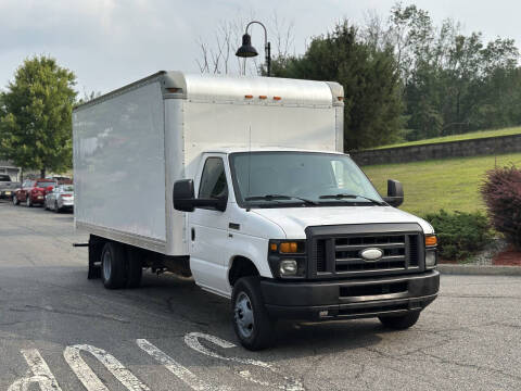 2014 Ford E-Series E-350 SD