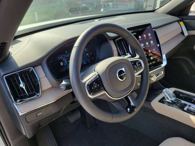 2026 Volvo XC90 B6 Plus 7P