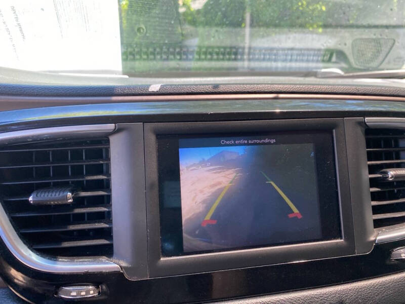2020 Chrysler Voyager LXi