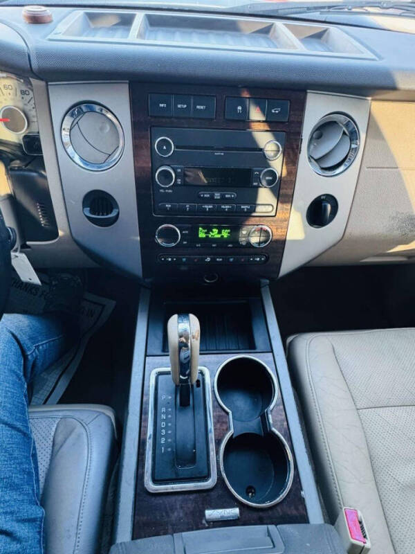 2011 Ford Expedition XLT