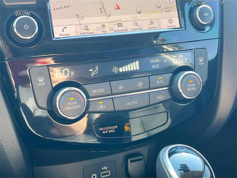 2022 Nissan Rogue Sport SL